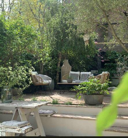 4 storey family town house close to city centre gallery image 4