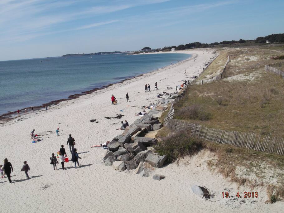 la plage des govelins à 700m