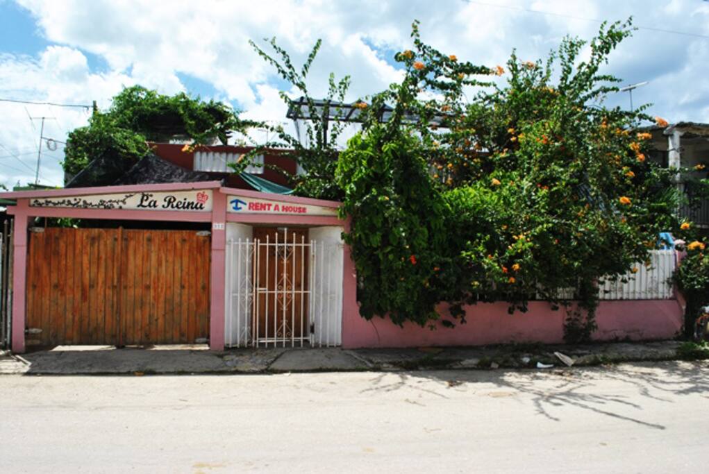 frente de la propiedad