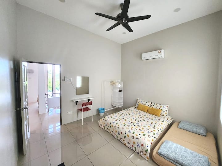 Bedroom 2 is perfect for family members who prefer a lower sleeping position