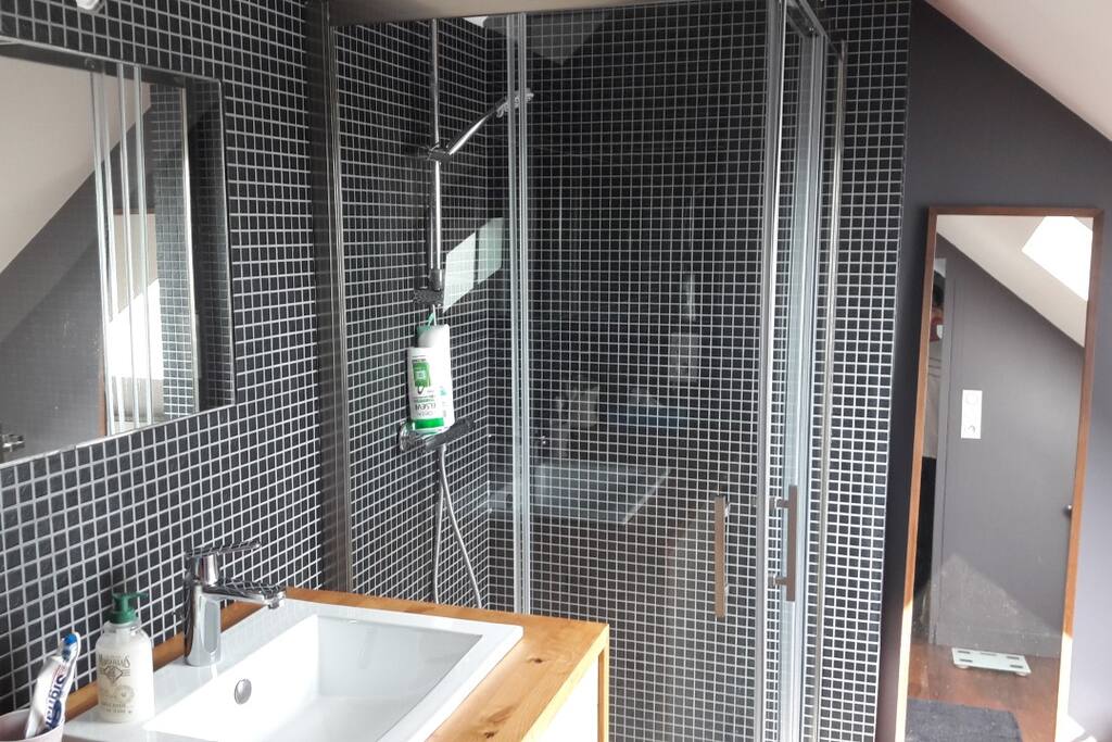Salle de bain parentale