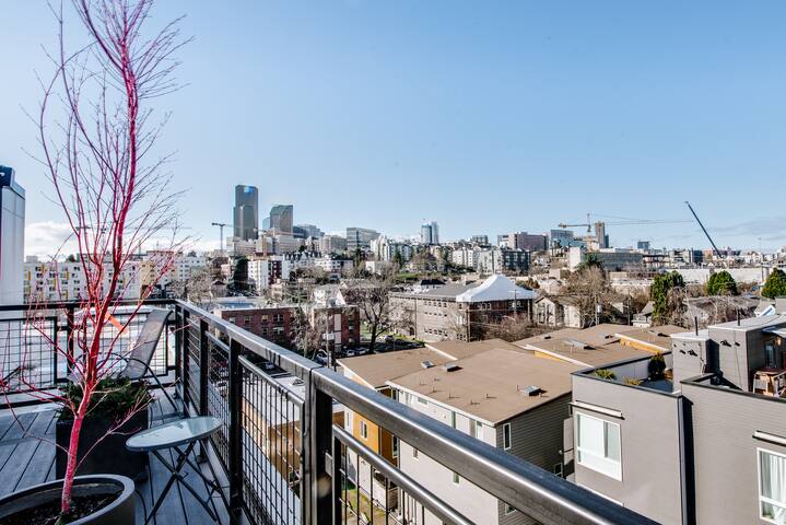 New Private studio on Yesler Street D501