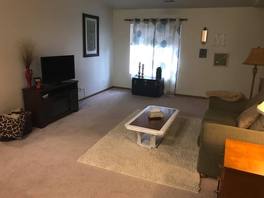 Living Room (Cable/TV)