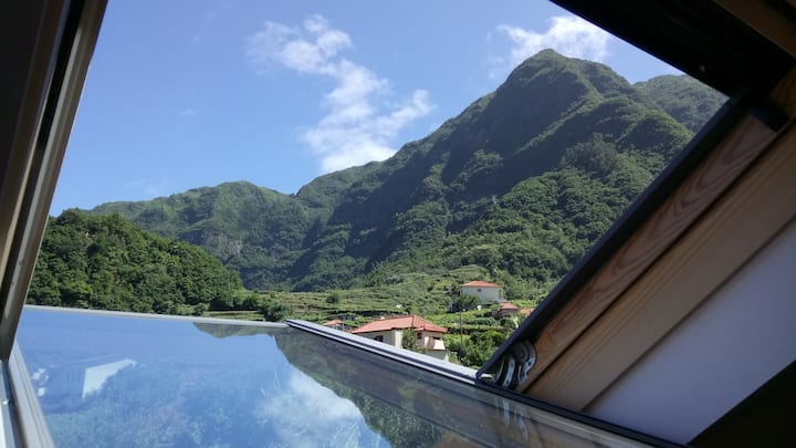 ¡Y montañas durante el día!