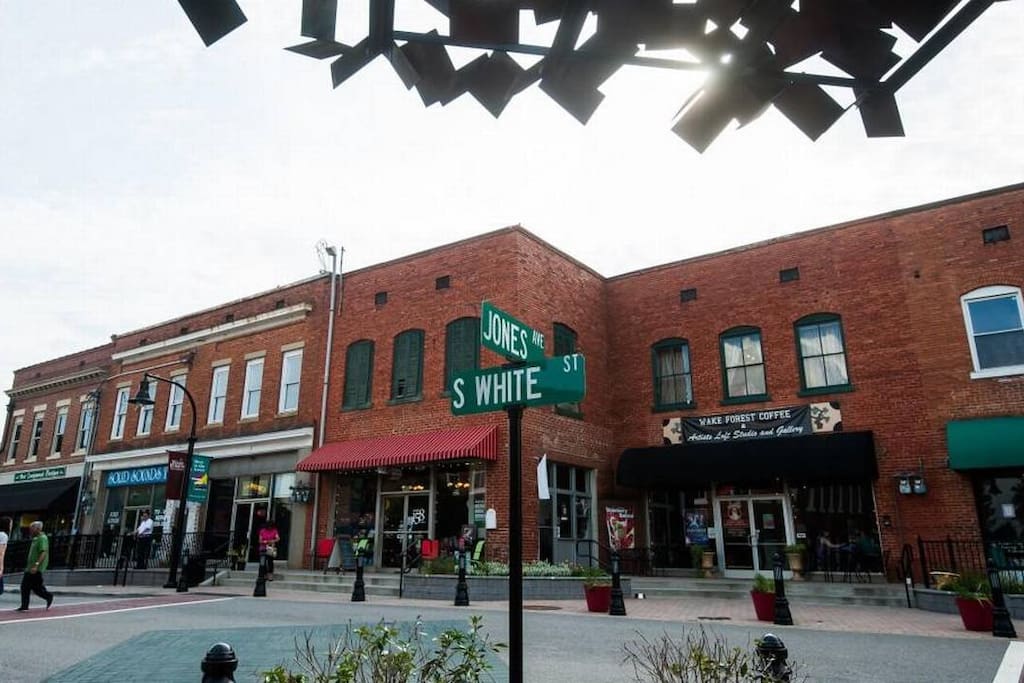 Street scene, historic downtown Wake Forest.