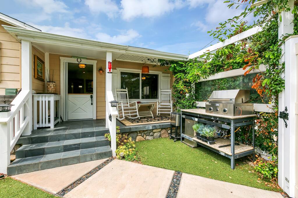 Stainless steel grill for guest use!