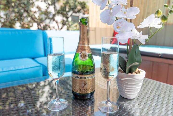 BEACH IS OPEN! Huge Rare 3BR Beach House! 80% OFF! gallery image 5