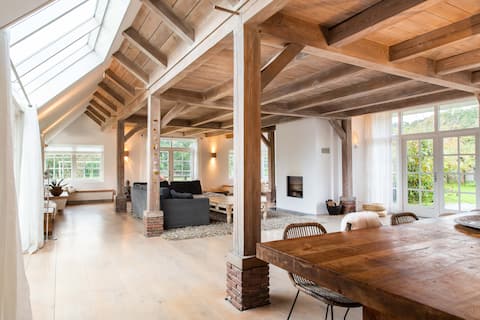 Popular Airbnb listing: Hazendaal Farm in Schoorl Met Bregtdorp