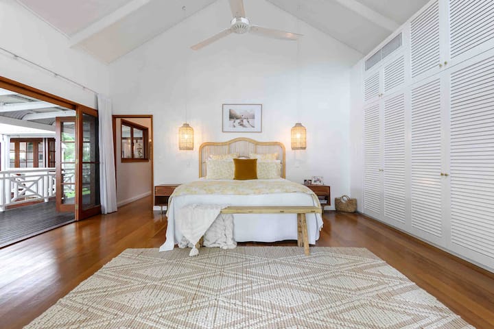 Master bedroom 2 with sea and pool view, walk in robe, ensuite and balcony 