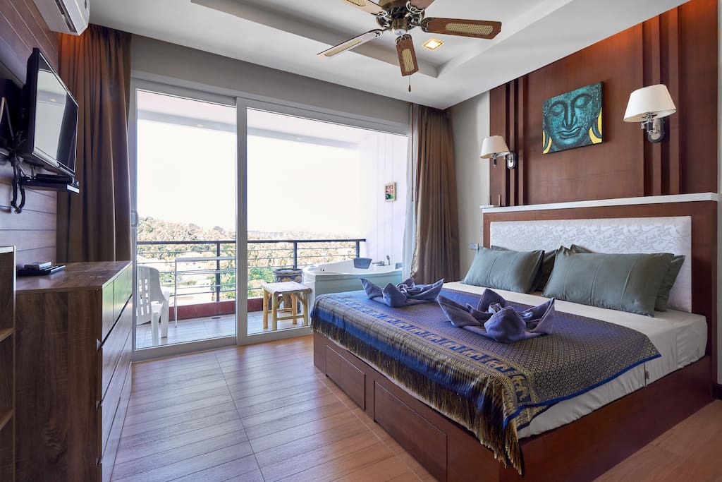 Master bedroom with king size bed
