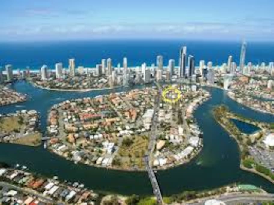 Chevron Island in Surfers Paradise