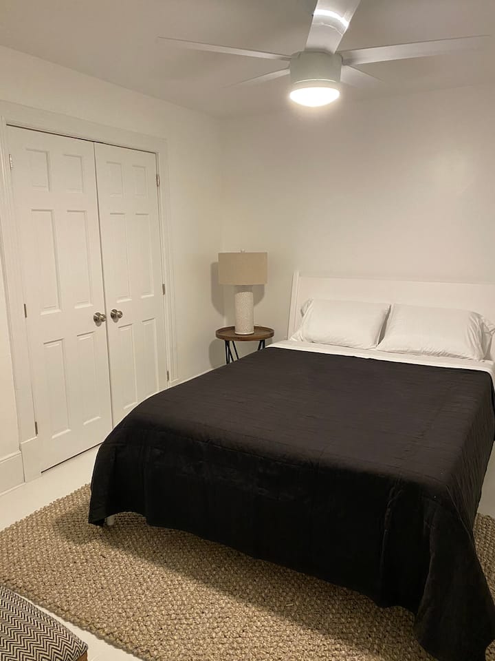 #1 chumba cha kulala cha malkia