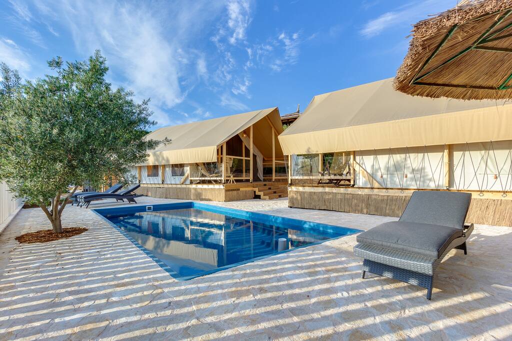 Glamping tents