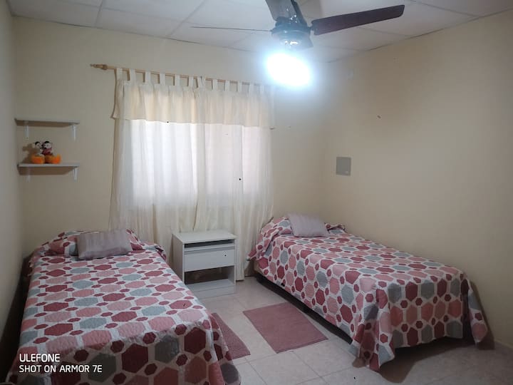 غرفة النوم 2