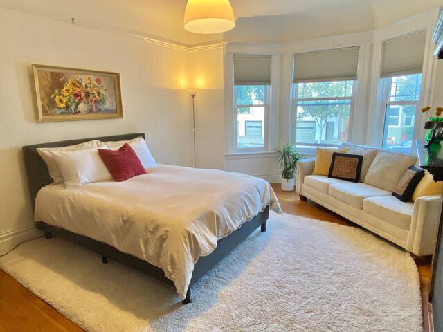 Sunny, Spacious 3 Bedroom Edwardian in the Mission gallery image 2
