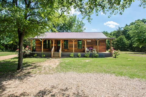 GORGEOUS COUNTRY CABIN JUST NORTH OF DALLAS!!!