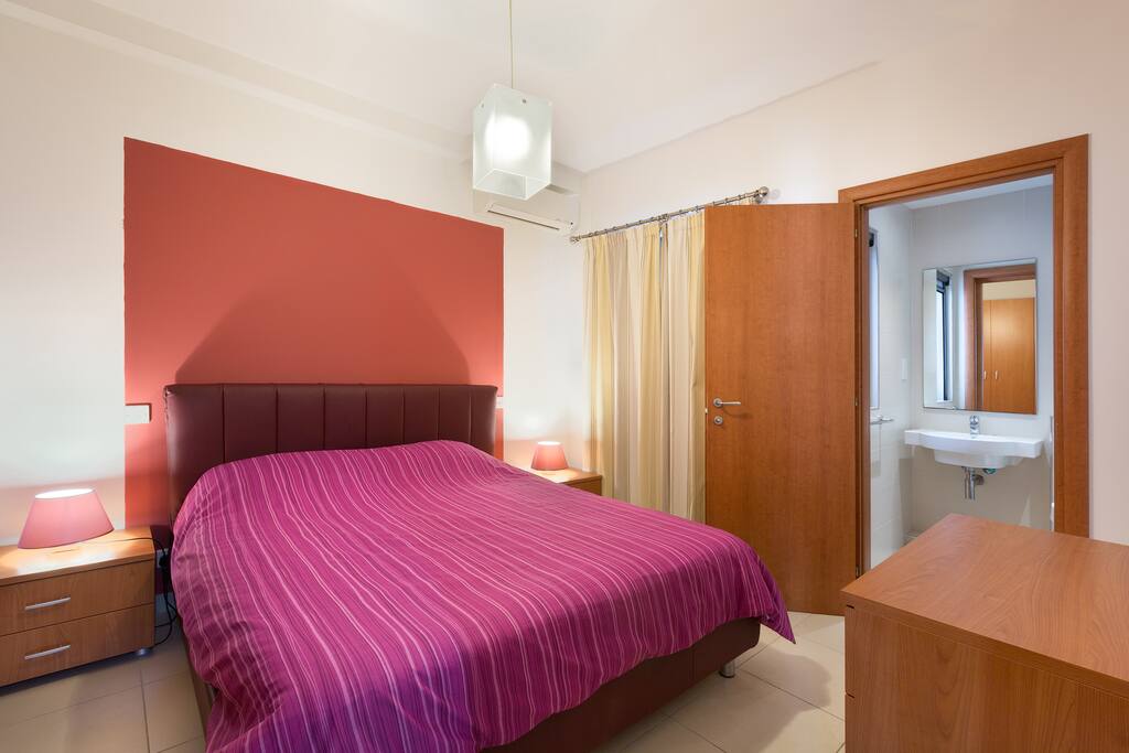 Main bedroom with ensuite shower