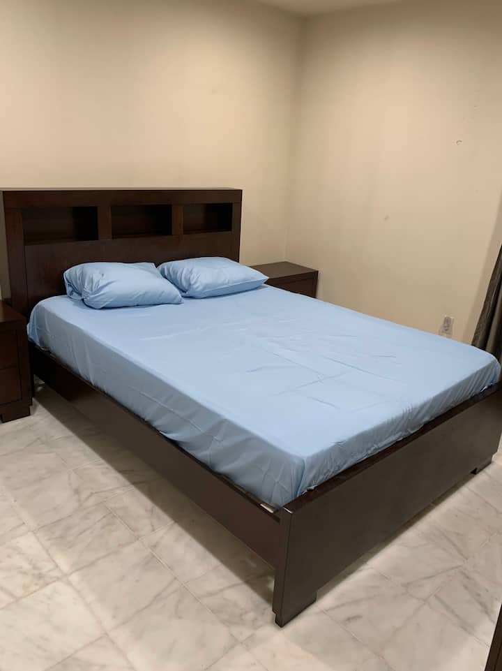 Luxurious Bedroom In A Single Family House ! - Edison, NJ