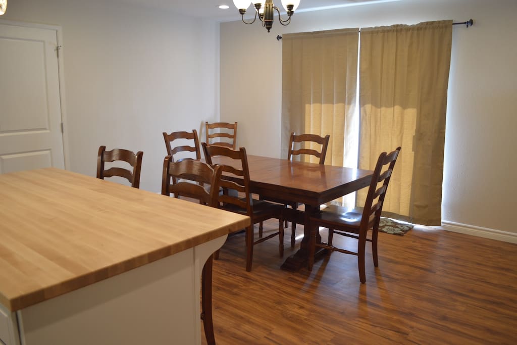 Eat in kitchen!