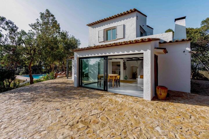 Forest Villa next to the Sea gallery image 3