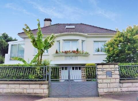 A Chic Duplex ❤️ Near Paris