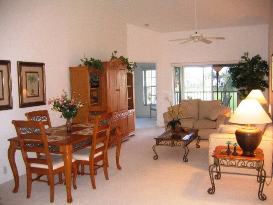 Bonita Condo at Worthington Country Club GREAT ROOM