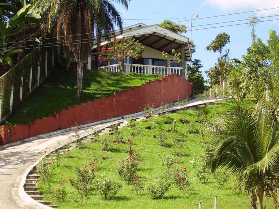 ENTRE FINCA'S GARDENS