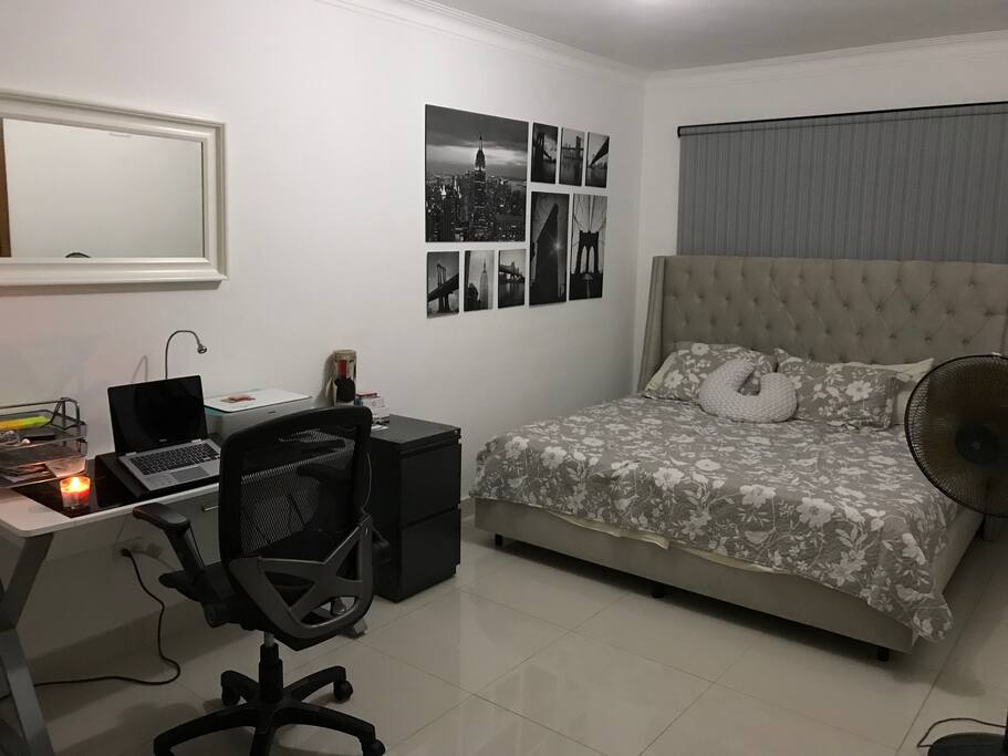 Main bedroom w/ private bathroom