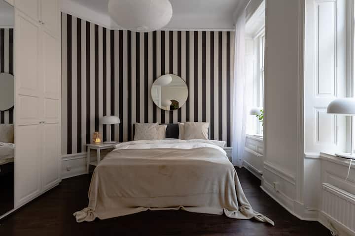 Spavaća soba s krevetom od 180 cm