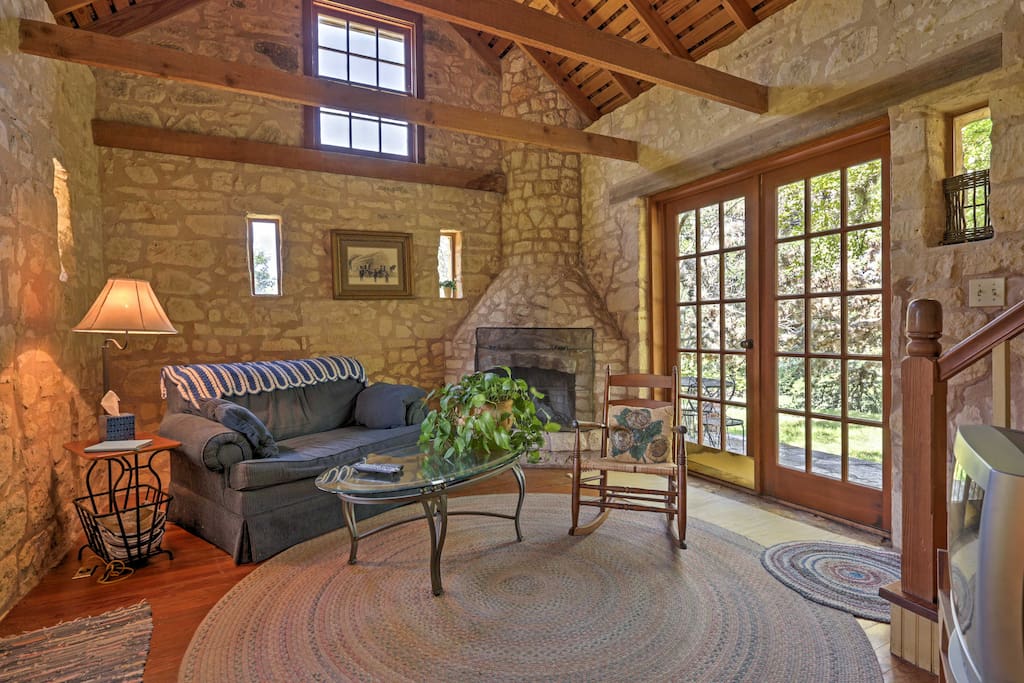 Vaulted ceilings and exposed beam accents create a rustic atmosphere