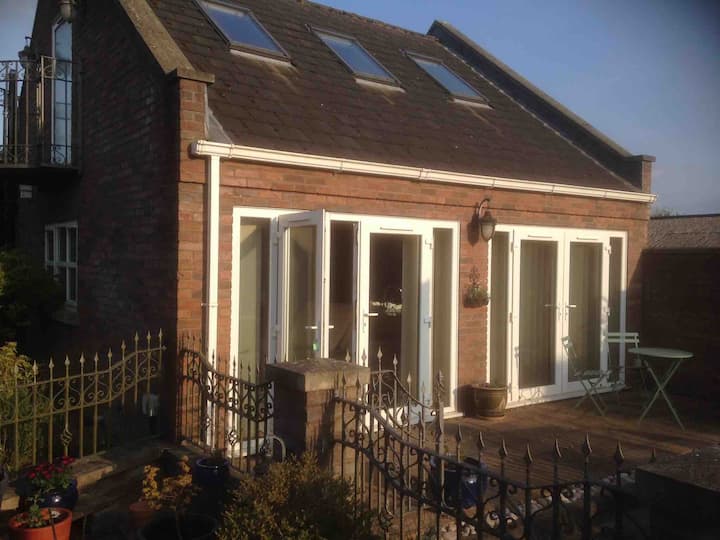 The Lodge at Field View Guesthouses for Rent in Kings Lynn