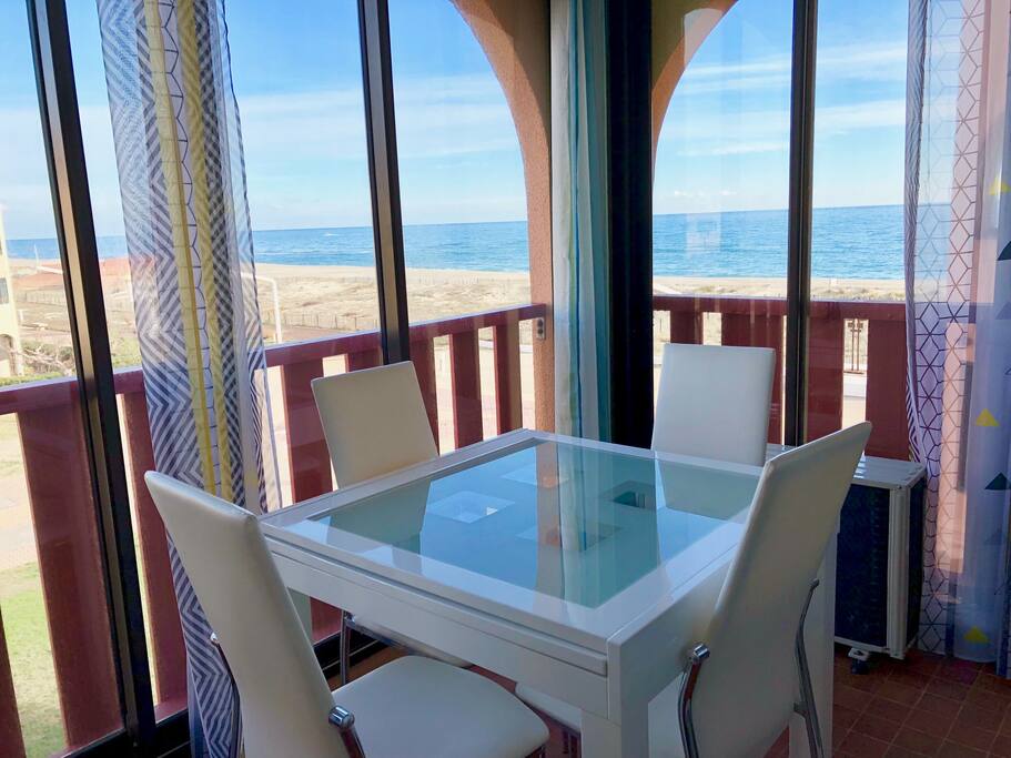 LOGGIA VUE MER