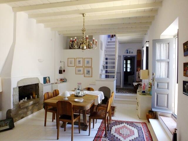 Townhouse in Chora, Patmos gallery image 4
