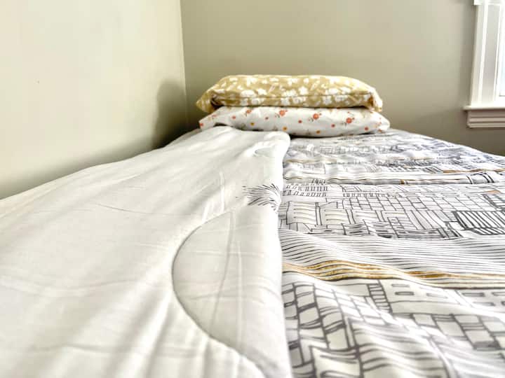 Lake Quinsigamond Vacation Rentals & Homes Massachusetts, United States Airbnb