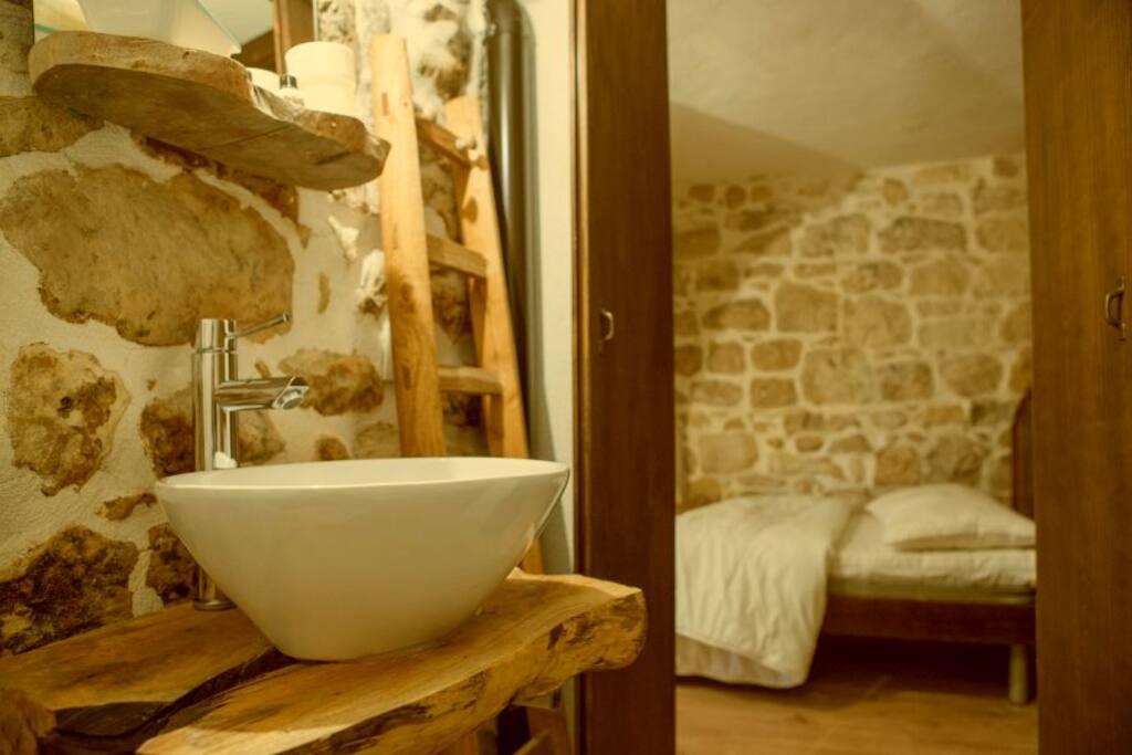 Particolare bagno nella casa