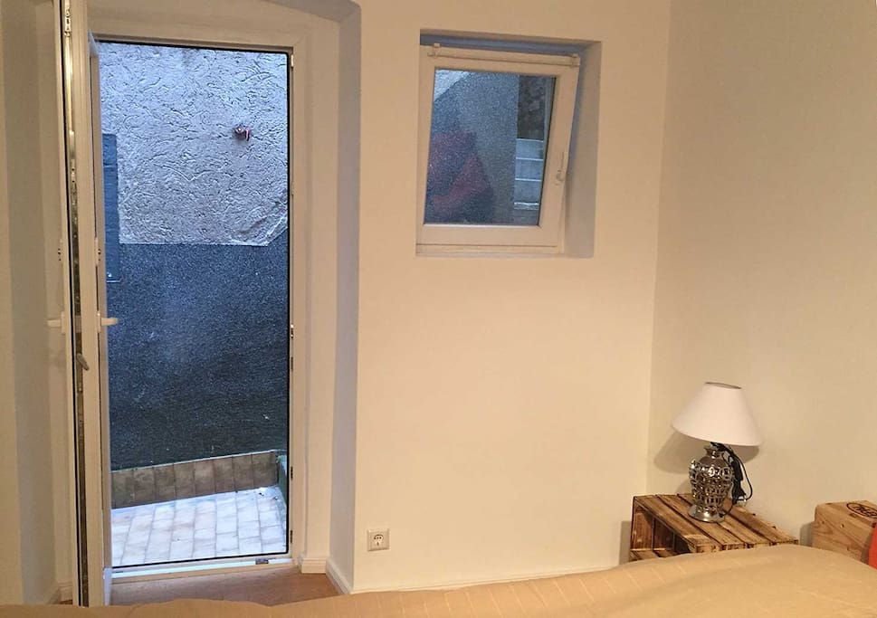 "View" from bedroom / "Aussicht" vom Schlafzimmer aus