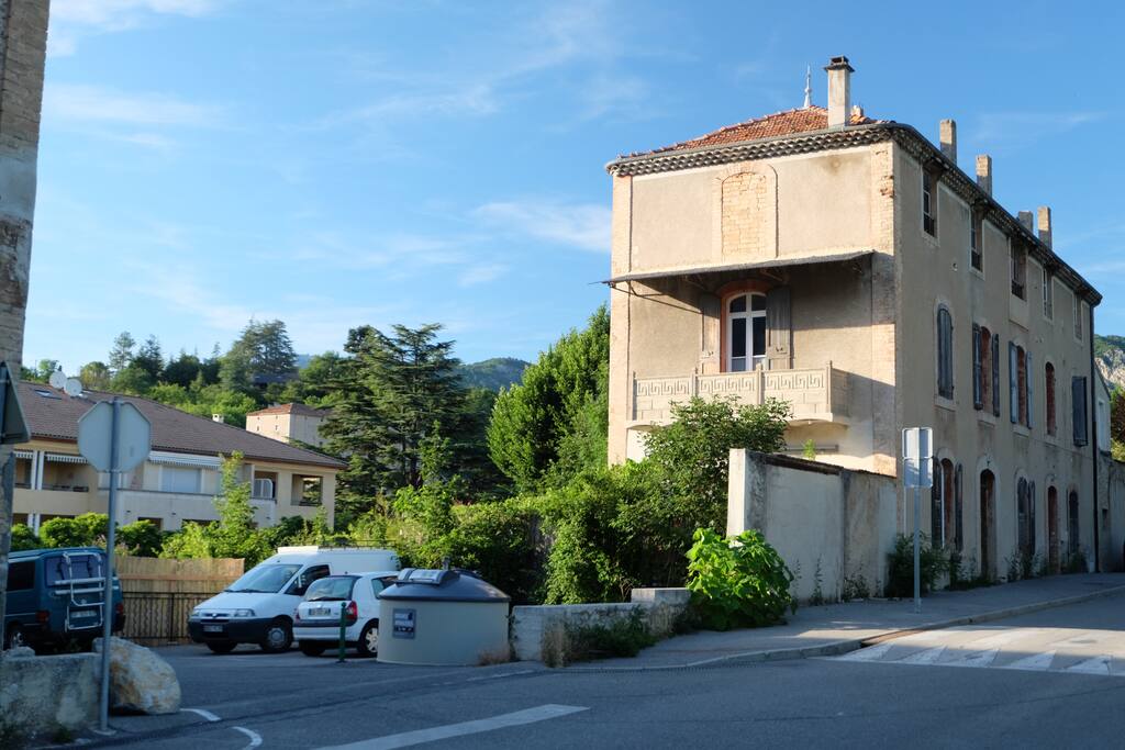Maison vue du sud