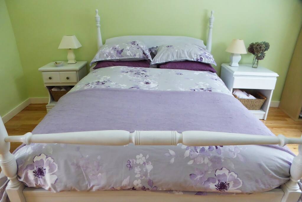 Double Bed