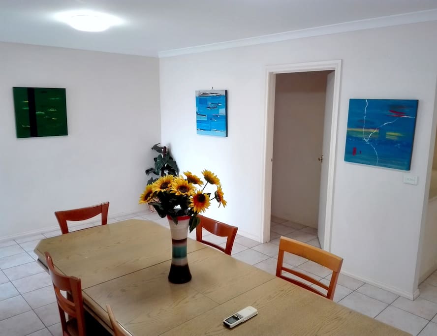 Dining area decorated with modern theme