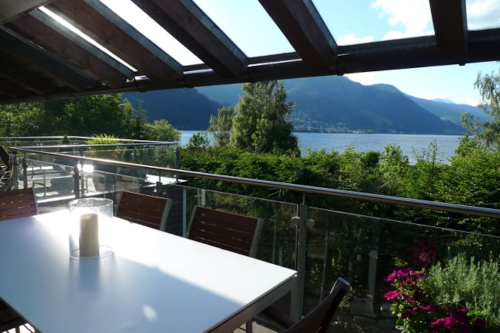 Terrace lake view /Terrasse Seeblick1