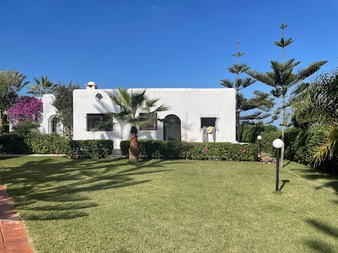 Amazing Villa Front sea! Royal golf