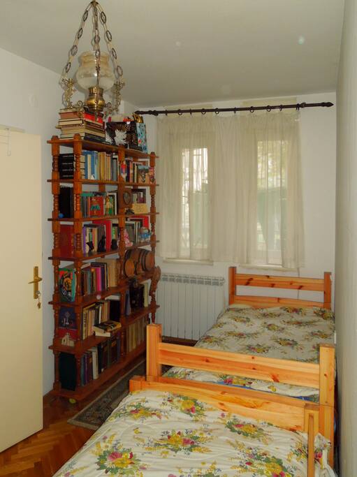 This is a private room made for 2 guests.