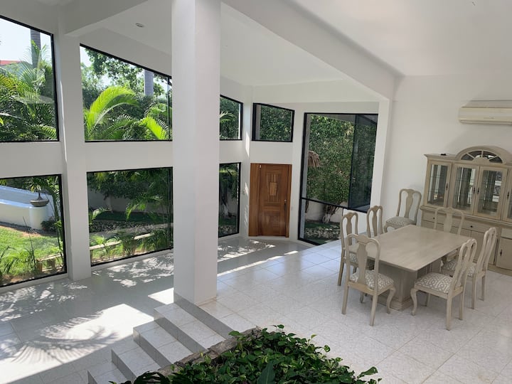 Villa Espectacular,  Alberca Y Jardines Hermosos - Ixtapa Zihuatanejo