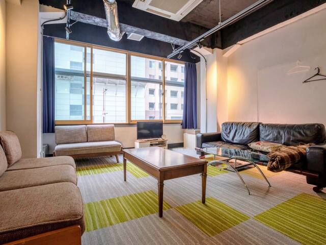 Mixed Dormitory : Standard Sized Bed