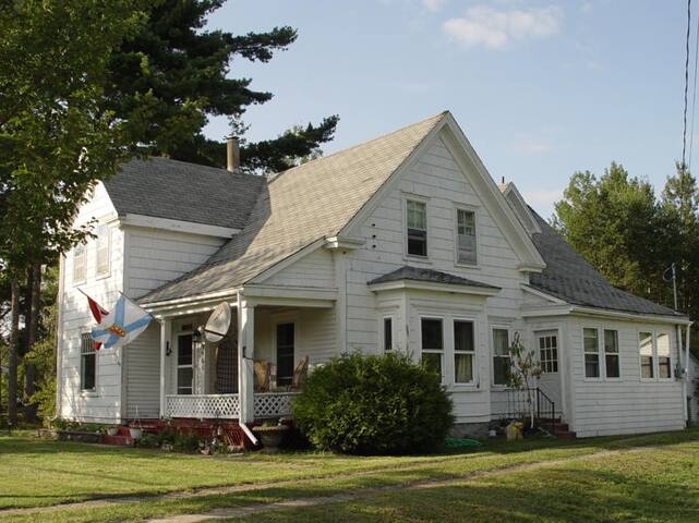 Airbnb Springfield Vacation Rentals Places To Stay Nova