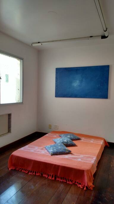 Quarto com colchao