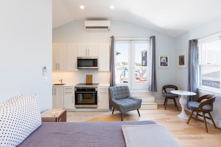 Totally New Ptown Center w/Parking