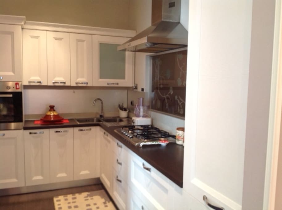 cucina open space con salone