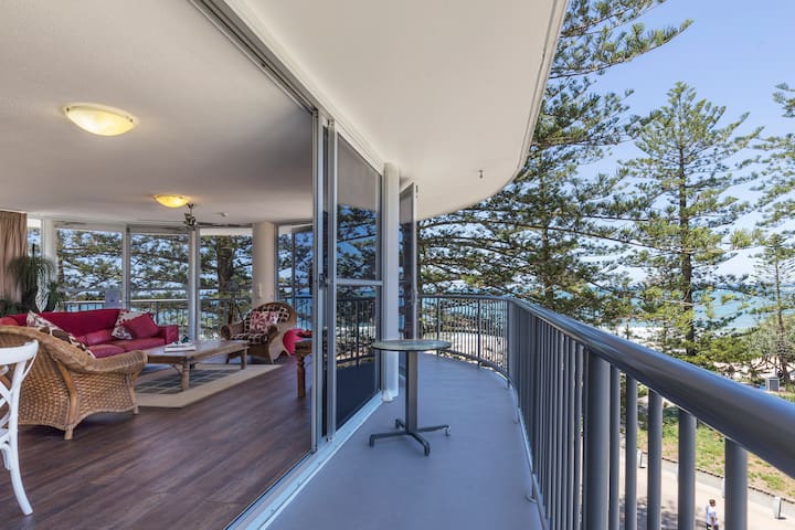 Absolute beachfront – Breathtaking Views