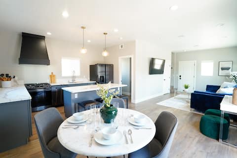 BRAND NEWLY BUILT Stylish & Spacious Private House